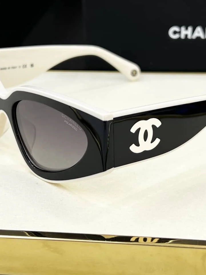 Classic Two-Tone Designer Sunglasses 8826