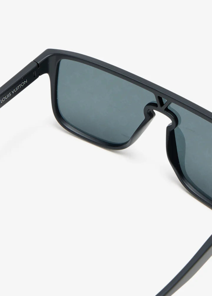 Premium Monogram Sunglasses 8856
